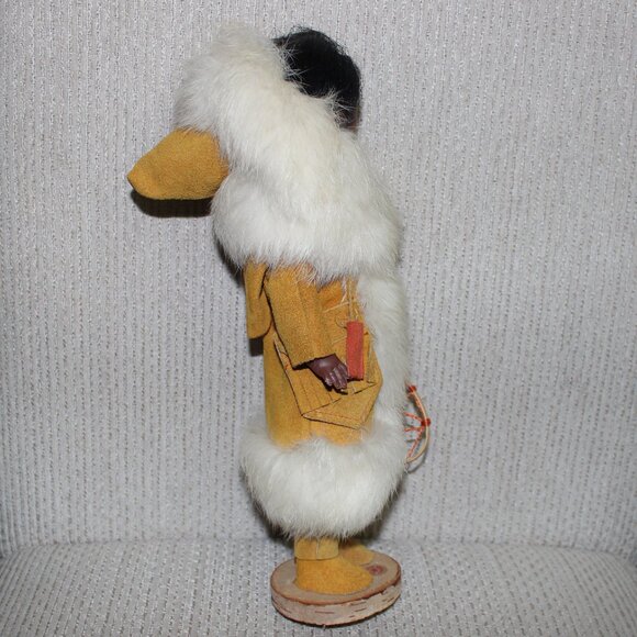 3/$77❤️Inuit Indien Art Eskimo doll real fur suede sleeping eyes St-Tite Quebec - Picture 6 of 13